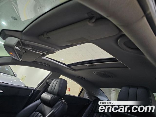 Mercedes-Benz CLS-Class 2010 — photo 18