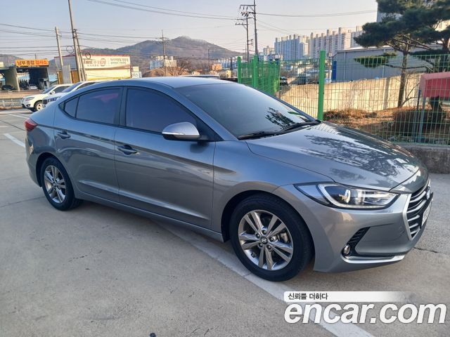 Hyundai AVANTE 2016 — photo 3