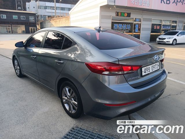 Hyundai AVANTE 2016 — photo 6