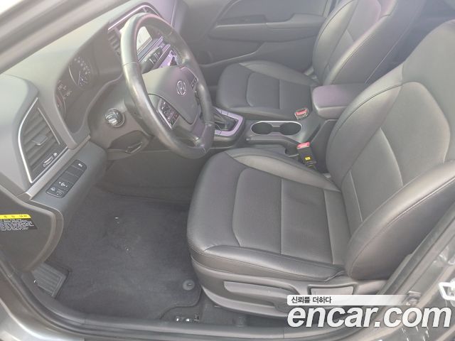 Hyundai AVANTE 2016 — photo 7