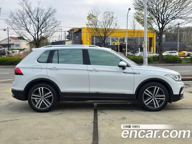 Volkswagen Tiguan 2021 — photo 4