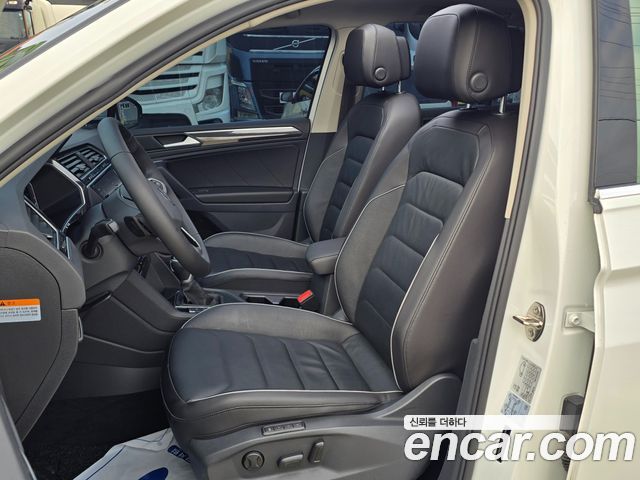 Volkswagen Tiguan 2021 — photo 8