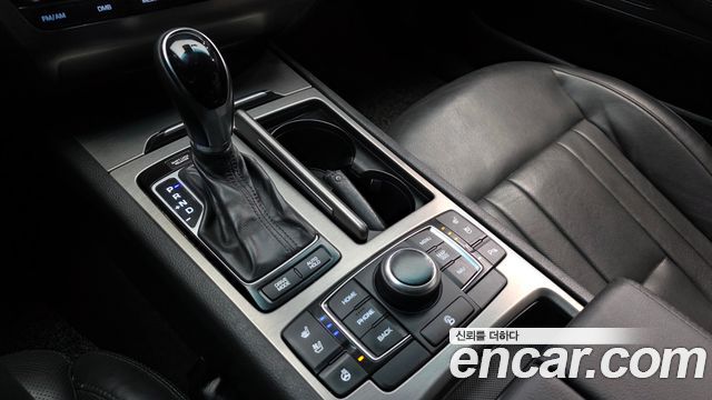 Hyundai Genesis 2015 — photo 9