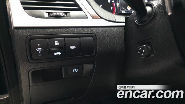 Hyundai Genesis 2015 — photo 18