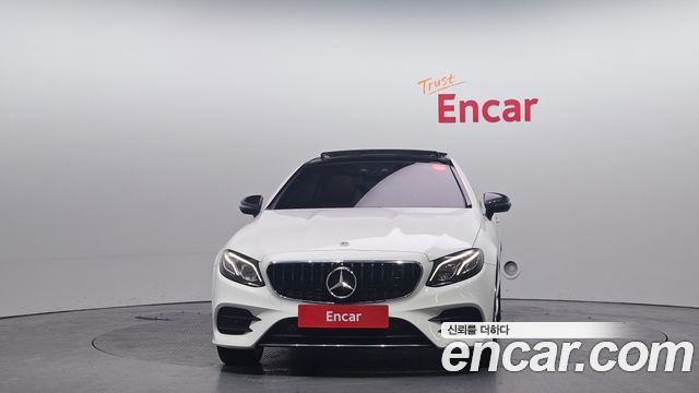 Mercedes-Benz E-Class 2019 — photo 3