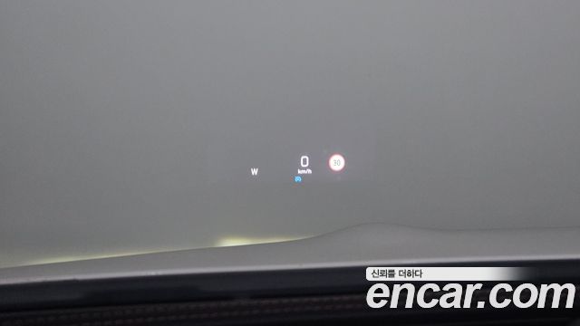 Mercedes-Benz E-Class 2019 — photo 17