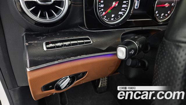 Mercedes-Benz E-Class 2019 — photo 19
