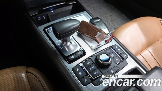 Genesis G80 2017 — photo 9