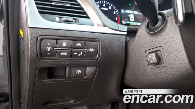 Genesis G80 2017 — photo 13