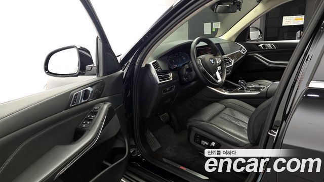 BMW X5 2022 — photo 10