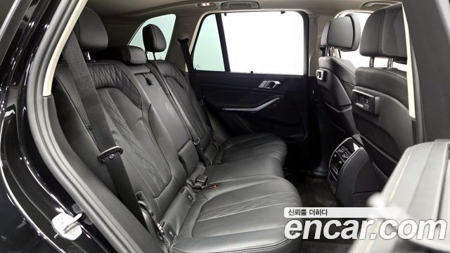 BMW X5 2022 — photo 12
