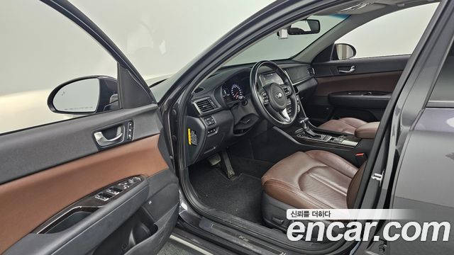 Kia K5 2016 — photo 10