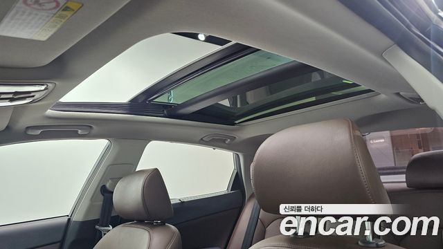 Kia K5 2016 — photo 17