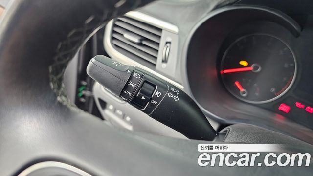 Kia K5 2016 — photo 19