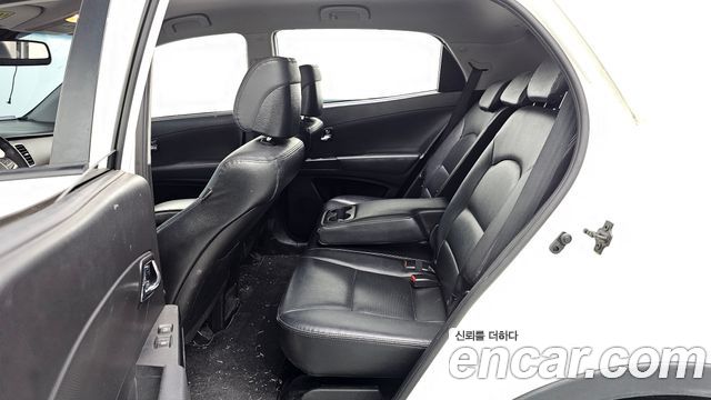 KG Mobility KORANDO 2012 — photo 12