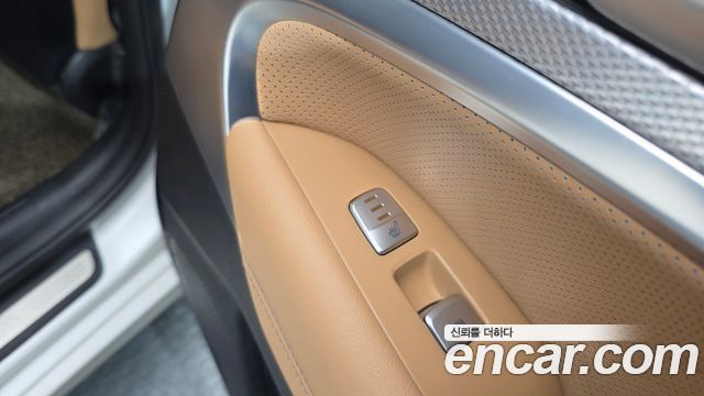 Genesis G70 2021 — photo 19