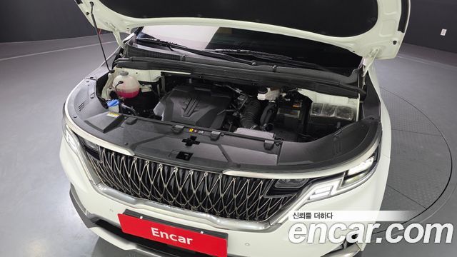 Kia Canival 2023 — photo 6