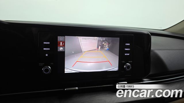 Kia Canival 2023 — photo 16