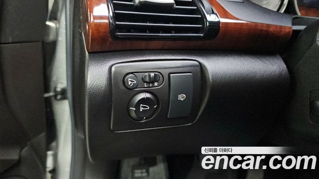 Honda Legend 2010 — photo 13