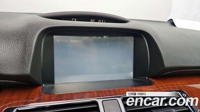 Honda Legend 2010 — photo 15