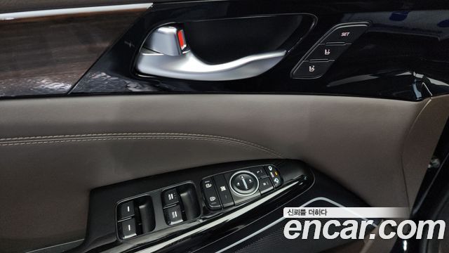 Kia K7 2019 — photo 12