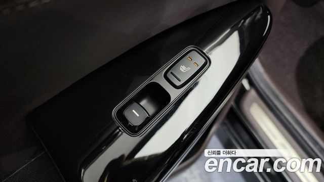 Kia K7 2019 — photo 19