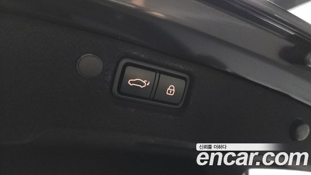 Kia K7 2019 — photo 20