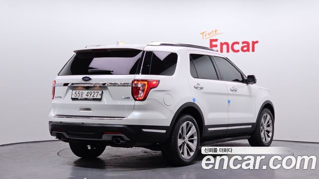 Ford Explorer 2019 — photo 2
