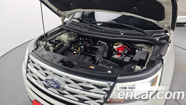 Ford Explorer 2019 — photo 6