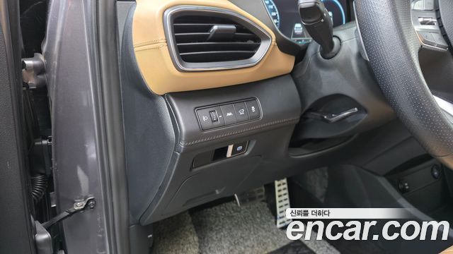 Hyundai Santafe 2022 — photo 14