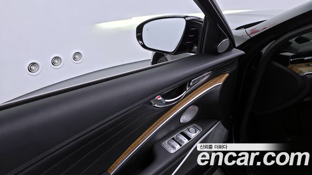 Kia K9 2022 — photo 18