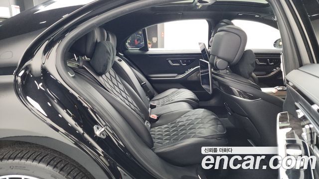 Mercedes-Benz S-Class 2022 — photo 12
