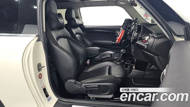 Mini Cooper 2015 — photo 10