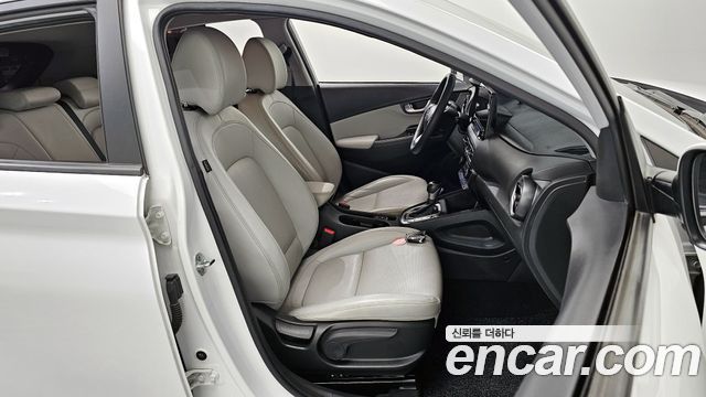 Hyundai Kona 2021 — photo 12