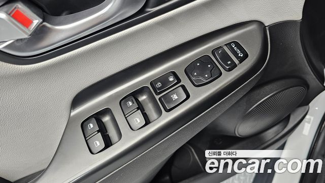 Hyundai Kona 2021 — photo 13