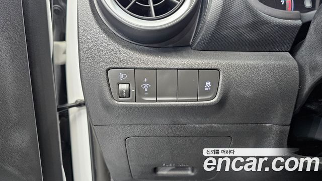 Hyundai Kona 2021 — photo 14