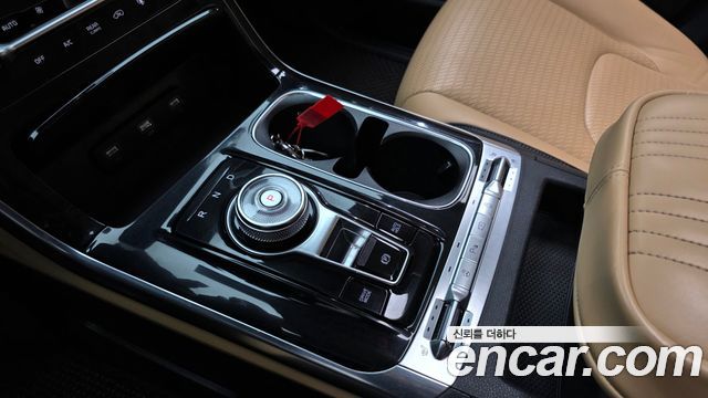 Kia Canival 2022 — photo 9