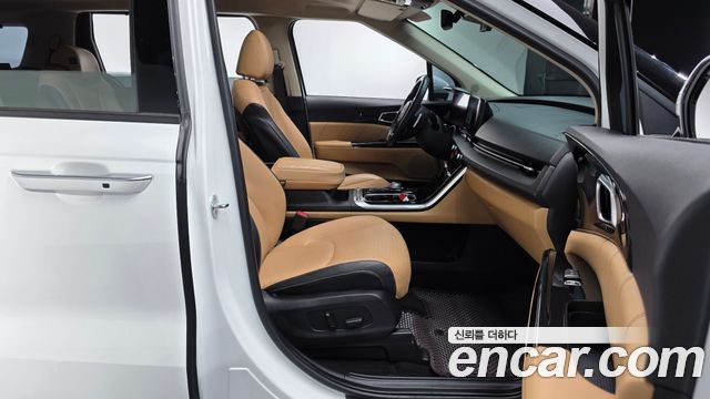 Kia Canival 2022 — photo 10