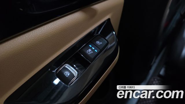 Kia Canival 2022 — photo 18