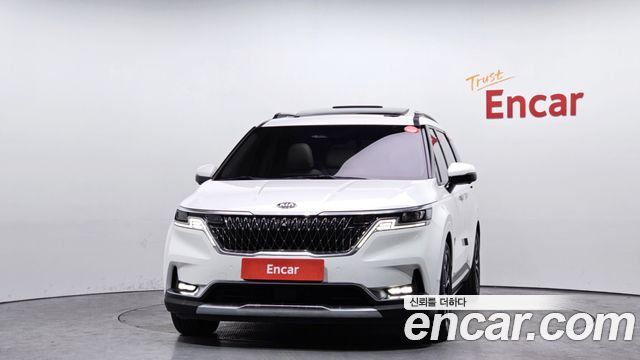 Kia Canival 2021 — photo 3
