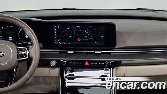 Kia Canival 2021 — photo 14