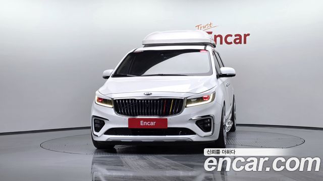 Kia Canival 2020 — photo 3