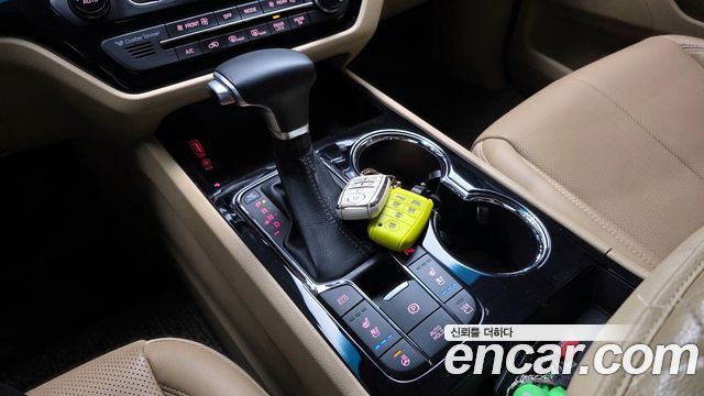 Kia Canival 2020 — photo 9