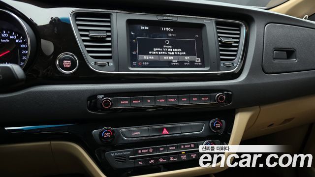Kia Canival 2020 — photo 14