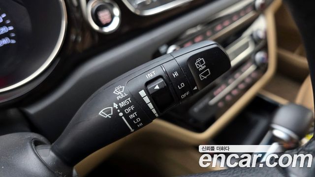 Kia Canival 2020 — photo 18
