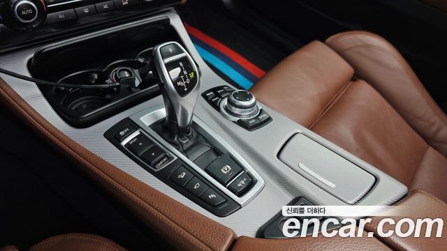 BMW 5-Series 2013 — photo 9