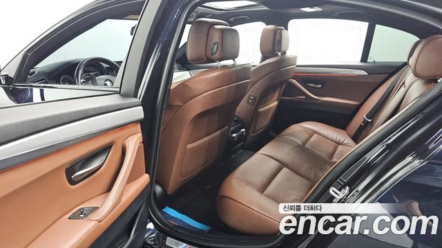BMW 5-Series 2013 — photo 12