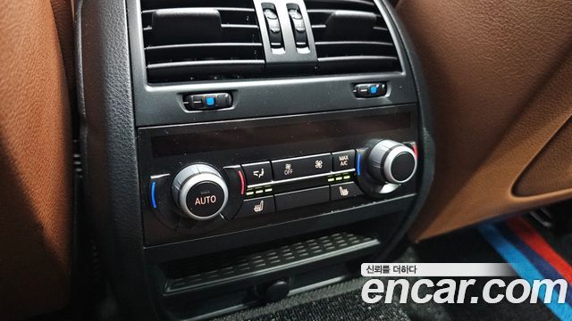 BMW 5-Series 2013 — photo 20