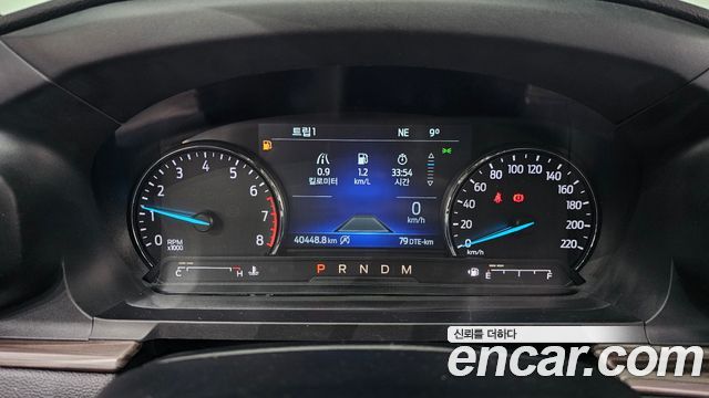 Ford Explorer 2020 — photo 8