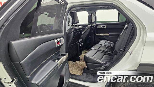 Ford Explorer 2020 — photo 12